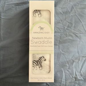 Newborn muslin swaddle - NWT